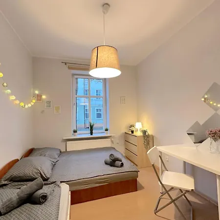 Pink Lady - 15 Minutes To Old Town & Sea グダニスク