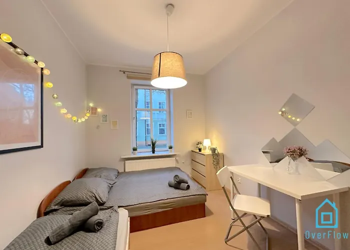 Pink Lady - 15 Minutes To Old Town & Sea グダニスク